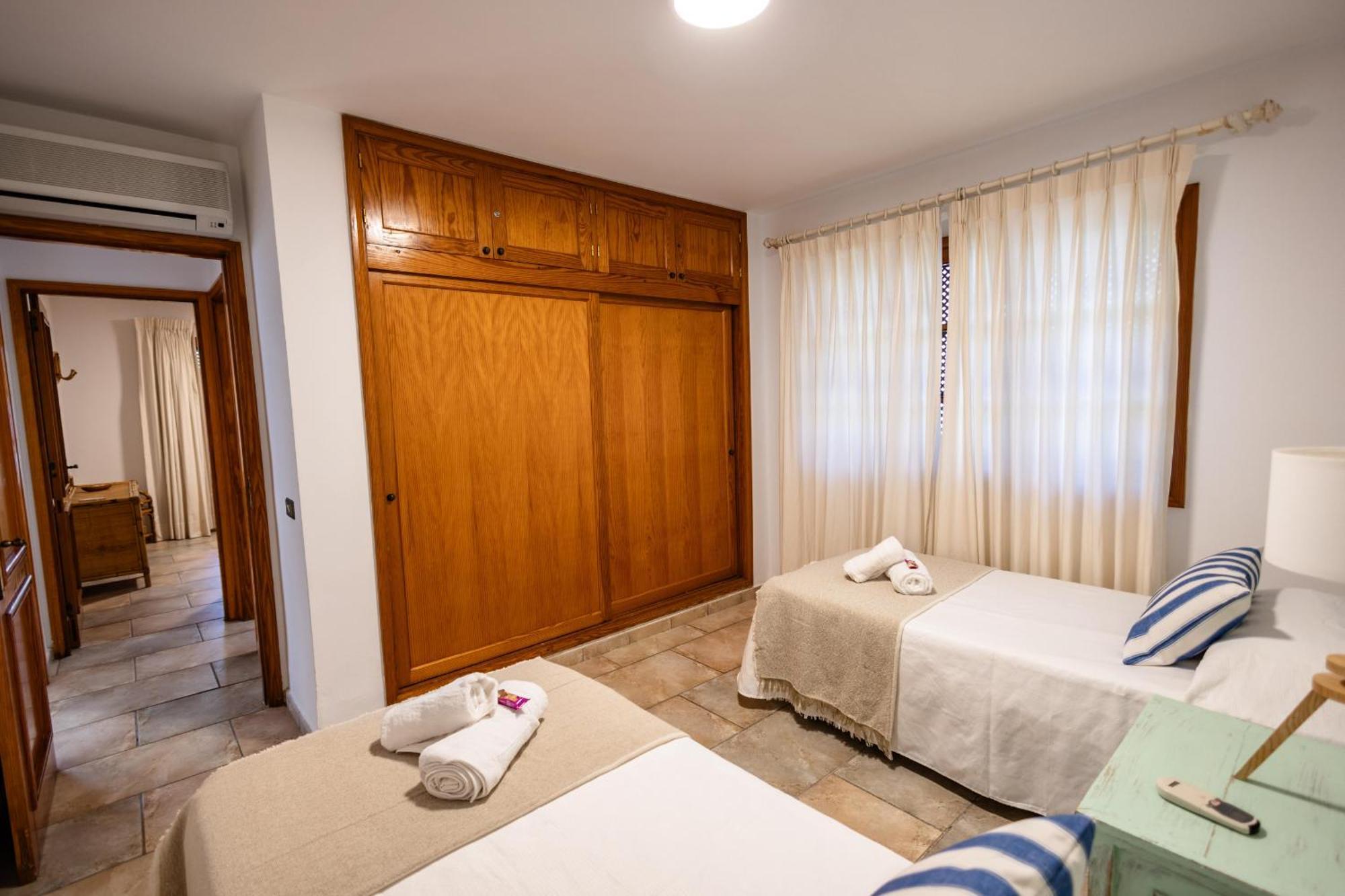 Oasis Holycan - By Gestion Vacacional Canarias San Bartolomé Екстериор снимка