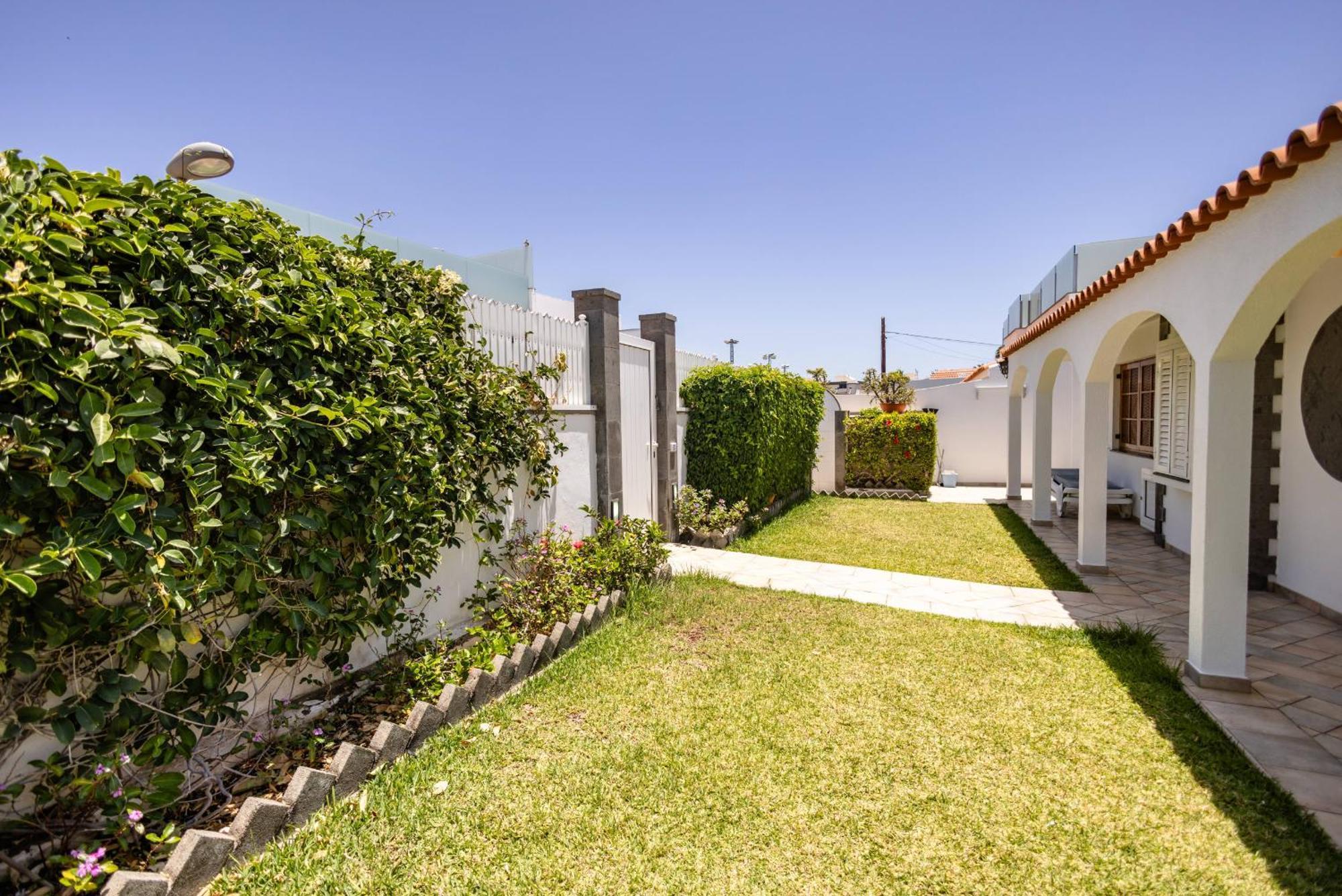 Oasis Holycan - By Gestion Vacacional Canarias San Bartolomé Екстериор снимка